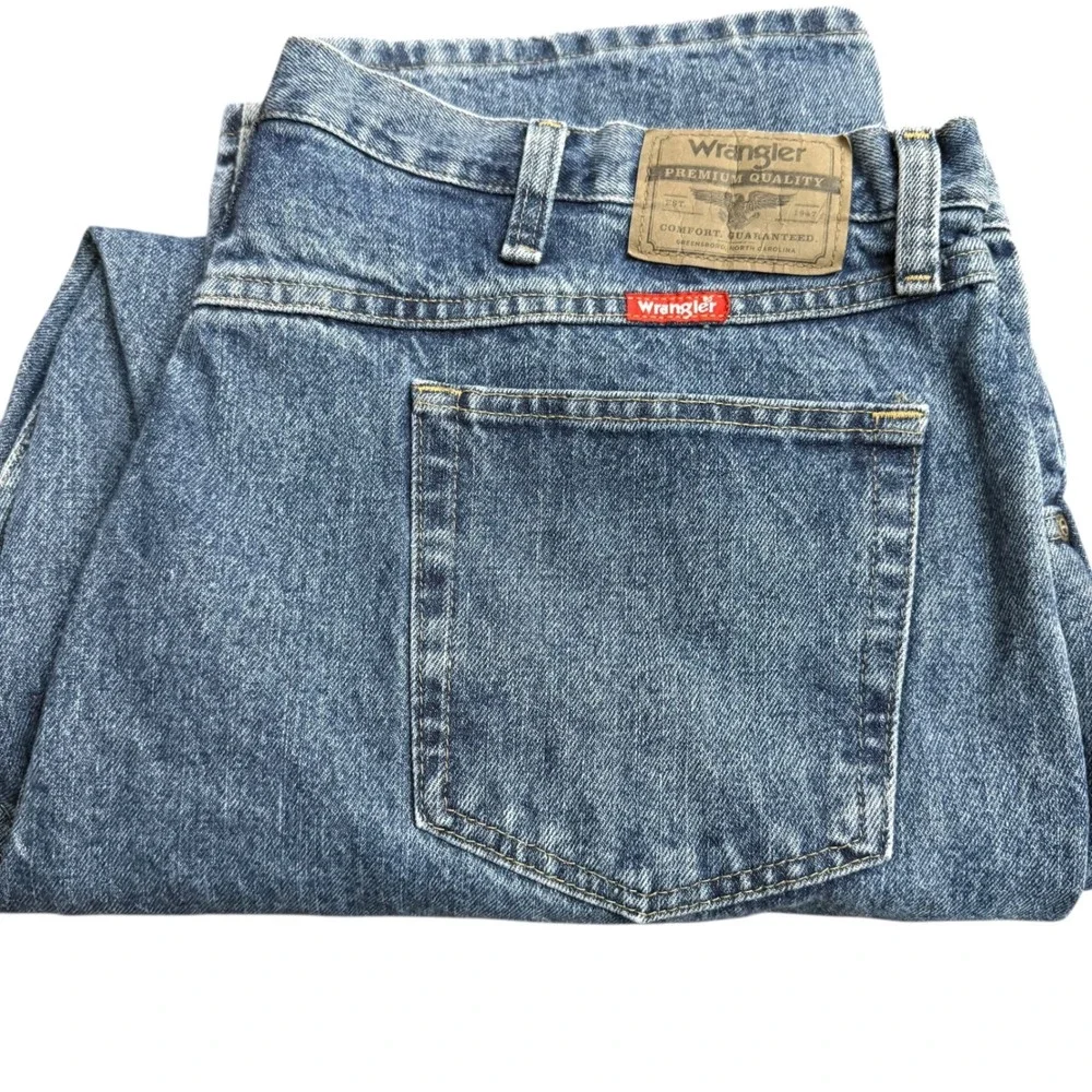 Wrangler Relaxed Fit‎ Jeans Mens 42x29 Blue Denim Straight Leg Casual Pants